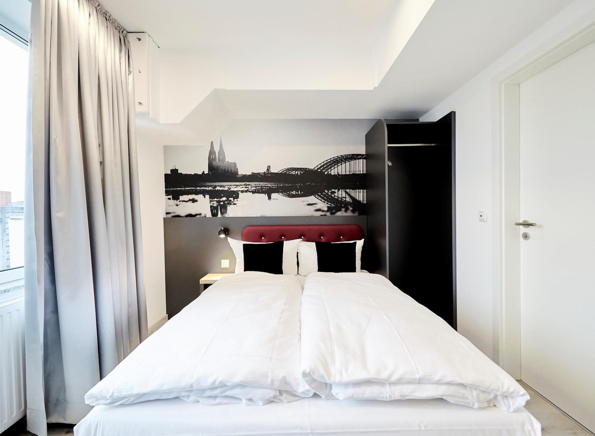 Smarty Cologne Dom Hotel - Boardinghouse - Kontaktloser Self Check-In Luaran gambar
